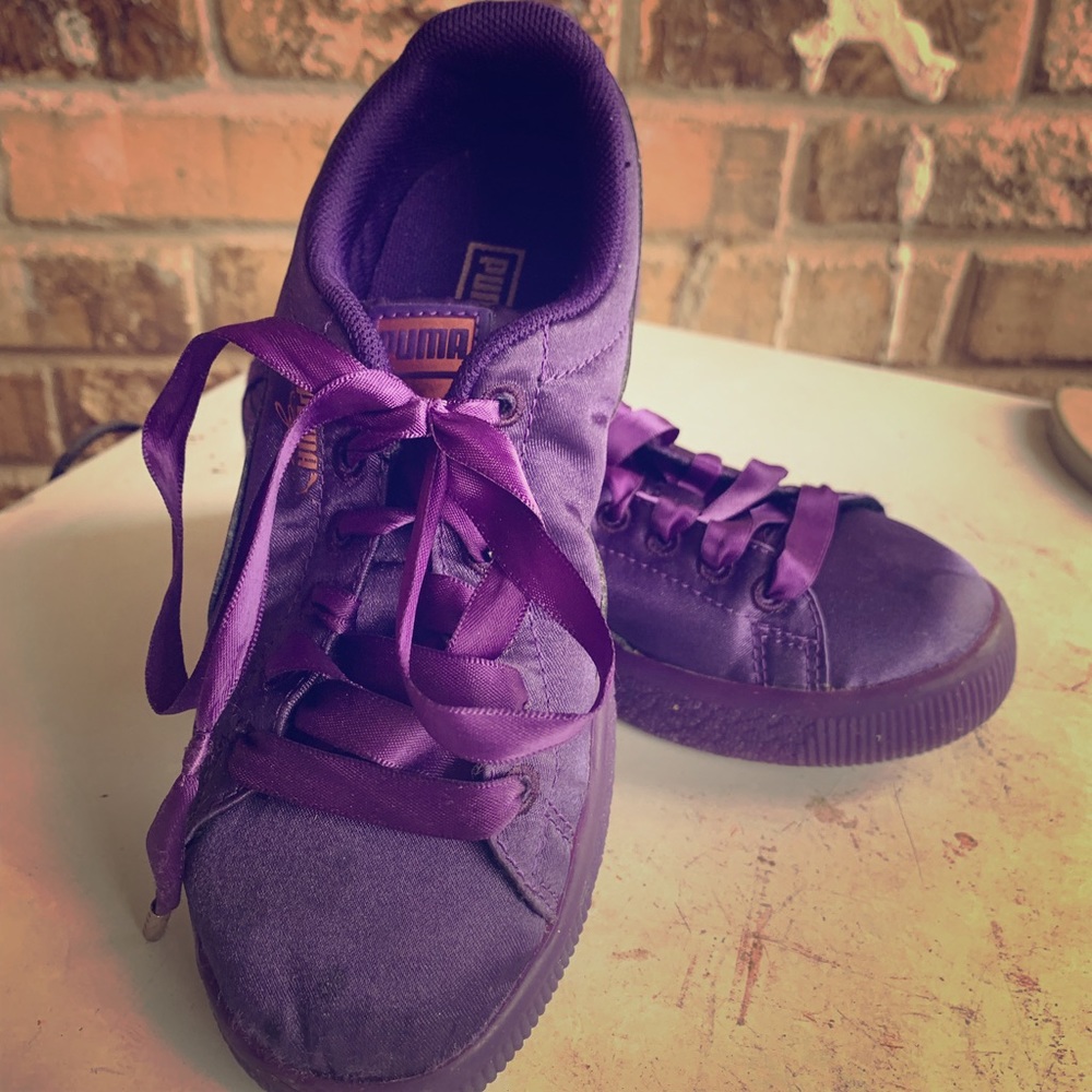 Purple puma satin sneakers for girls